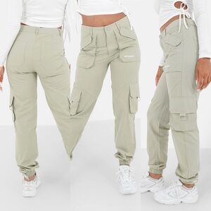 SIXTH JUNE Multi pockets cargo Pants 33941-KAKI
$79.90 NWT